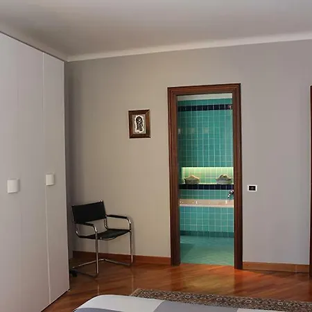 Raffaela Apts *